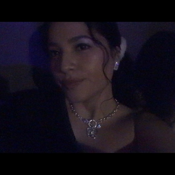 Meet your Posher, Jessica - Picture 2 of 3